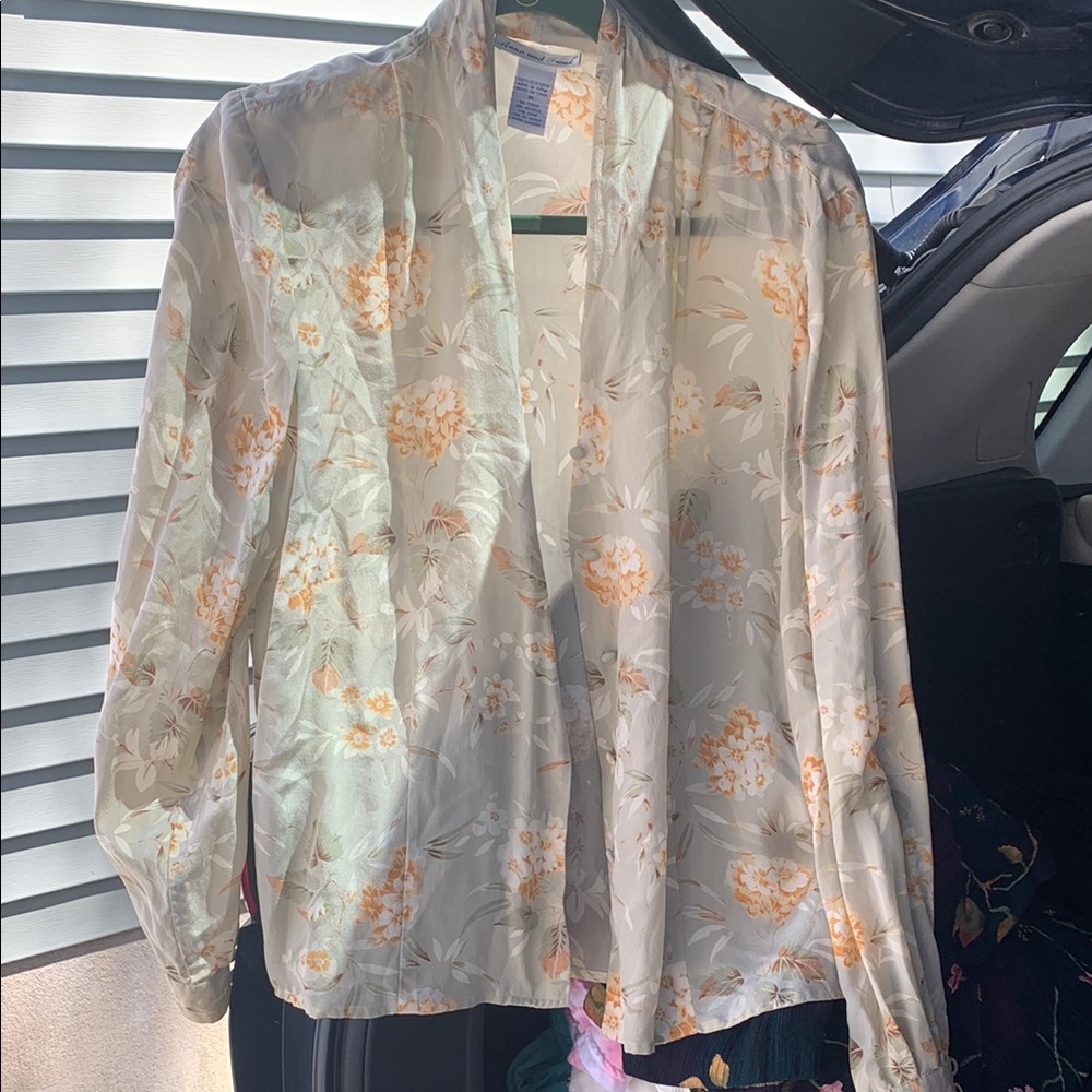 Chic 100% Silk Sheer Floral Blouse